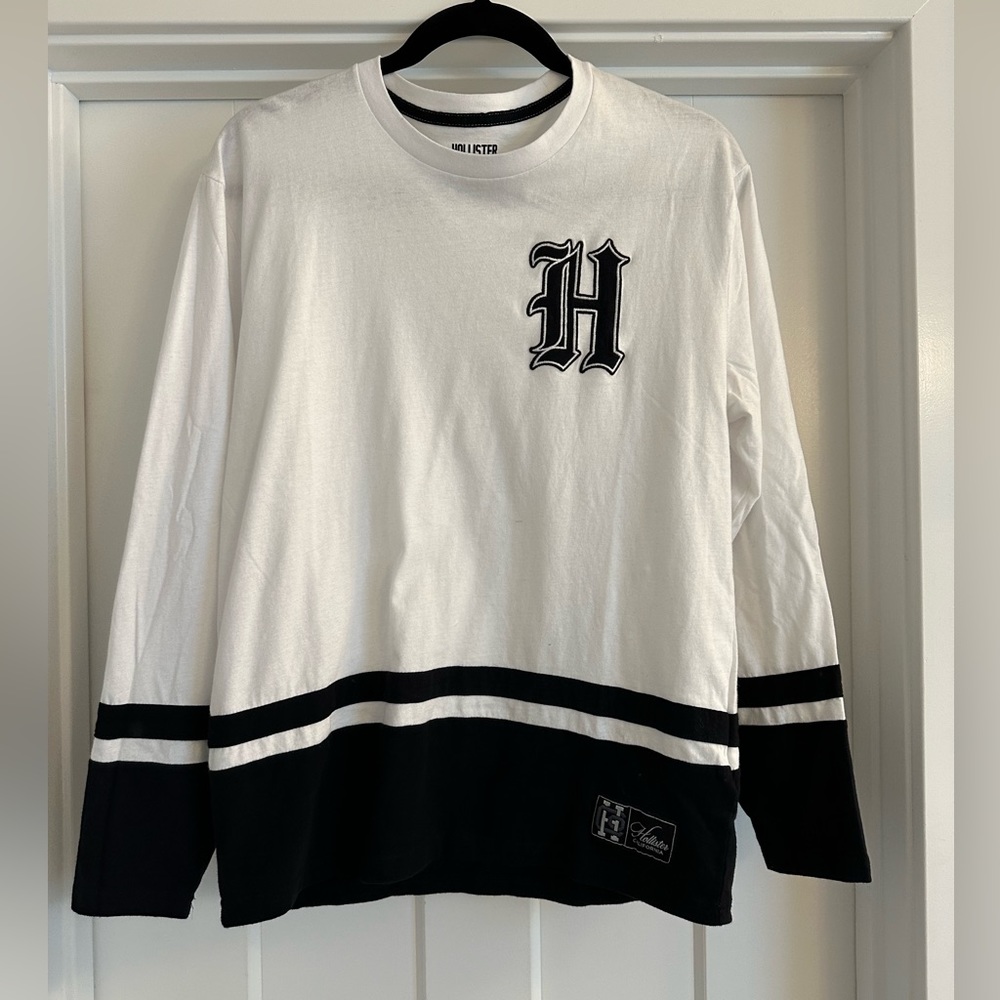 NWT HOLLISTER LONG SLEEVE SHIRT